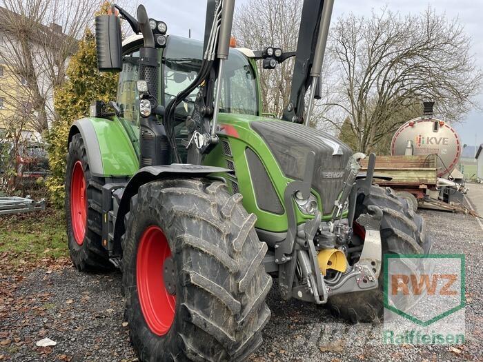 Fendt 718 Vario Tractores