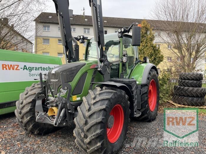 Fendt 718 Vario Tractores