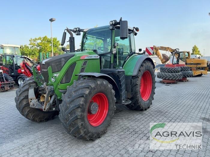 Fendt 718 VARIO S4 Tractores