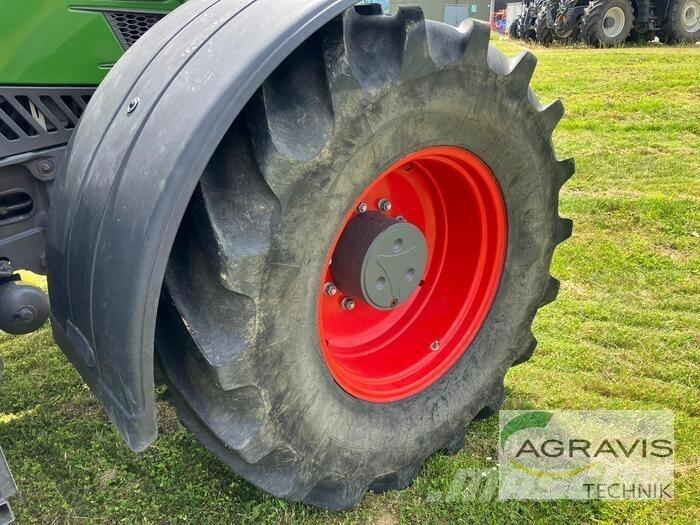 Fendt 718 VARIO S4 Tractores
