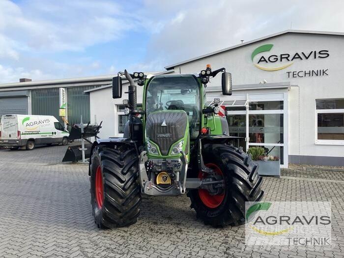 Fendt 724 VARIO GEN-6 Tractores