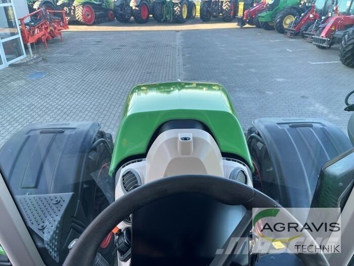 Fendt 724 VARIO GEN-6 Tractores
