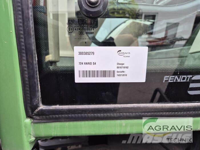 Fendt 724 VARIO S4 Tractores