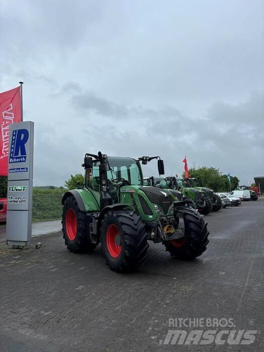 Fendt 724 VARIO SCR Tractores