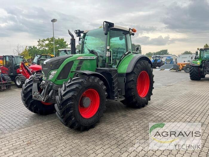 Fendt 724 VARIO SCR Tractores