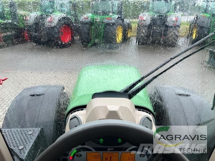 Fendt 724 VARIO SCR Tractores