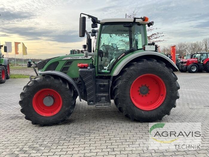 Fendt 724 VARIO SCR Tractores