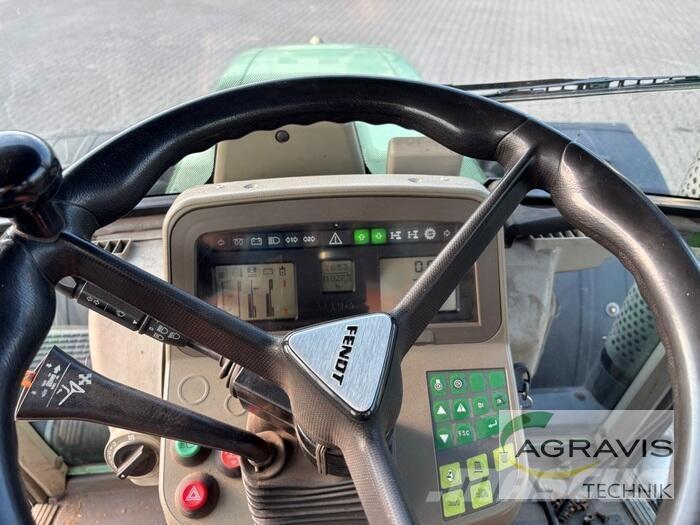 Fendt 820 VARIO Tractores