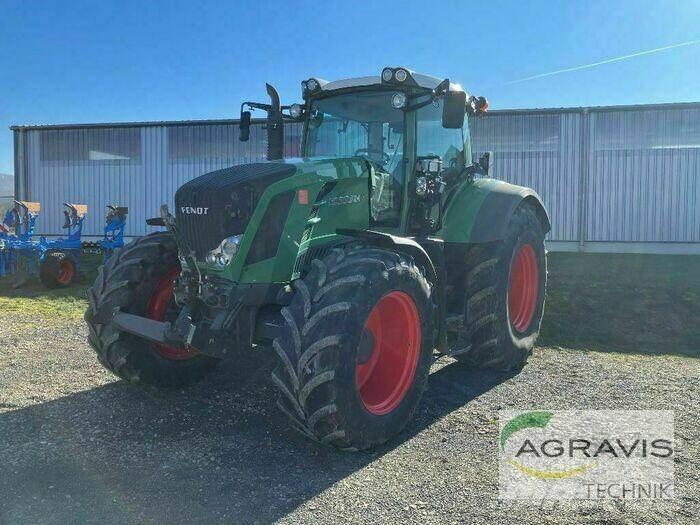 Fendt 824 VARIO SCR Tractores
