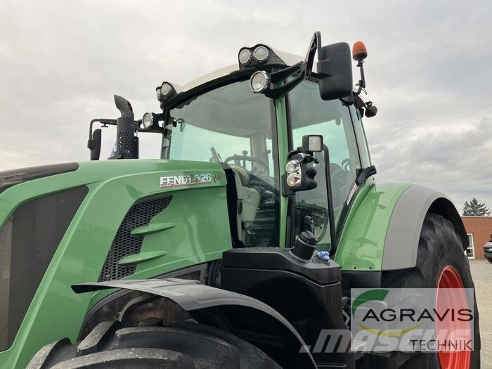 Fendt 826 VARIO S4 Tractores