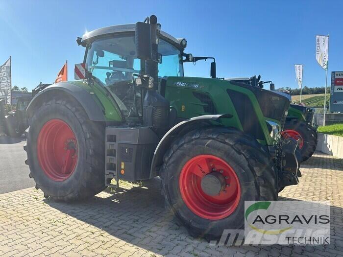 Fendt 828 VARIO S4 Tractores