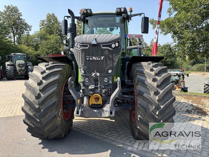 Fendt 933 VARIO GEN-7 Tractores