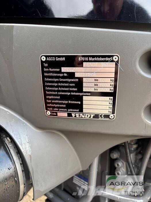 Fendt 933 VARIO S4 Tractores