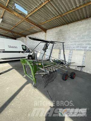 Fendt Former 456DN Rastrillos y henificadores