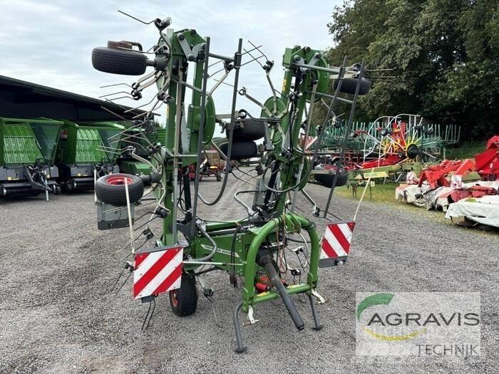 Fendt TWISTER 8608 DN Rastrillos y henificadores