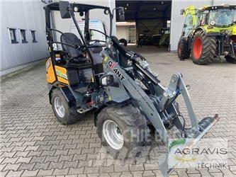 GiANT G2200E Cargadoras sobre ruedas