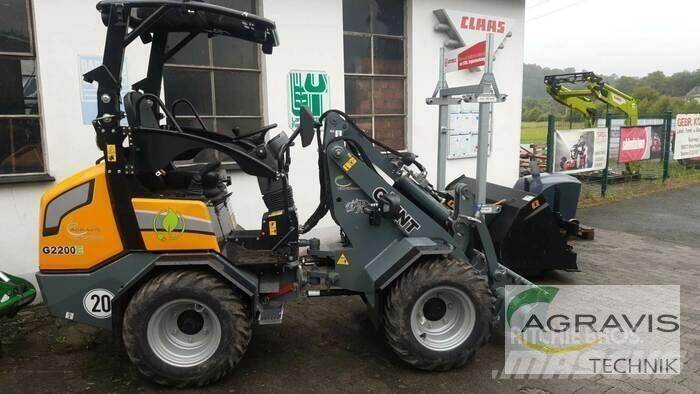 GiANT G2200E-3 Cargadoras sobre ruedas