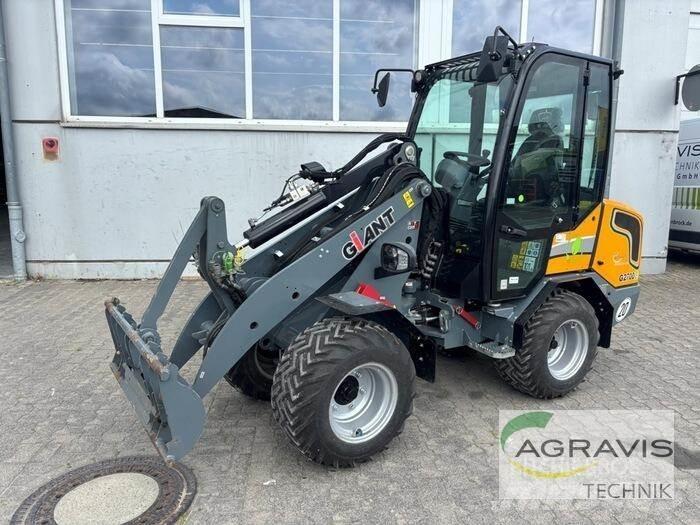 GiANT G2700 E Cargadoras sobre ruedas