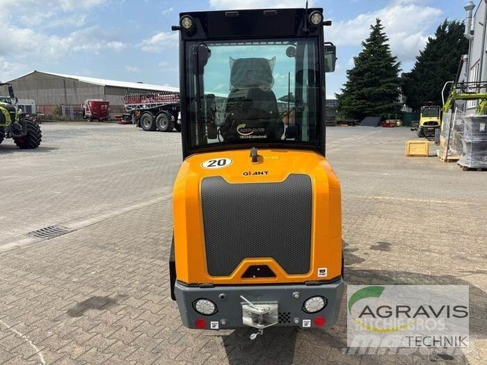 GiANT G2700 E Cargadoras sobre ruedas