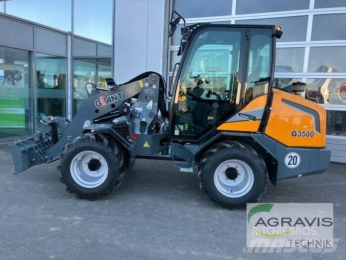 GiANT G3500 Cargadoras sobre ruedas