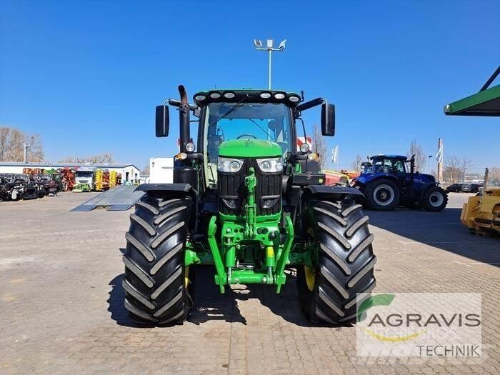 John Deere 6215 R Tractores