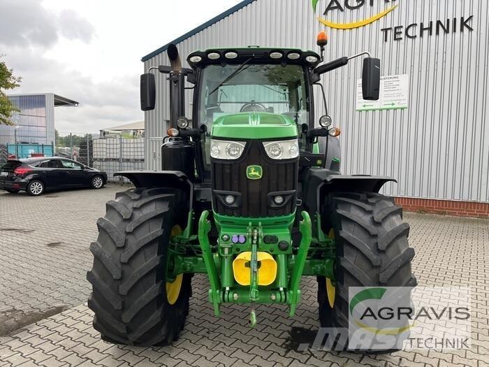 John Deere 6215 R Tractores