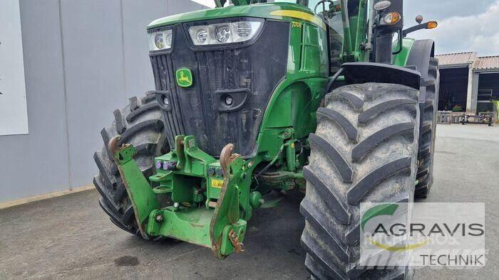 John Deere 7270 R Tractores