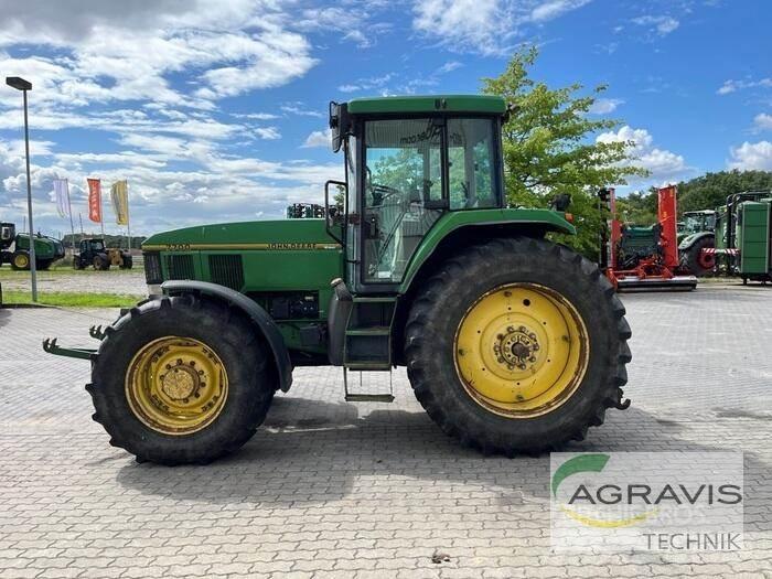 John Deere 7700 Tractores