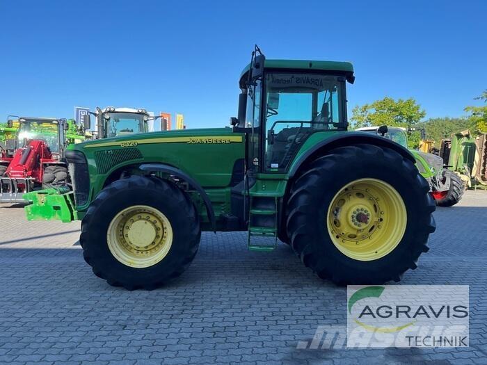 John Deere 8320 Tractores