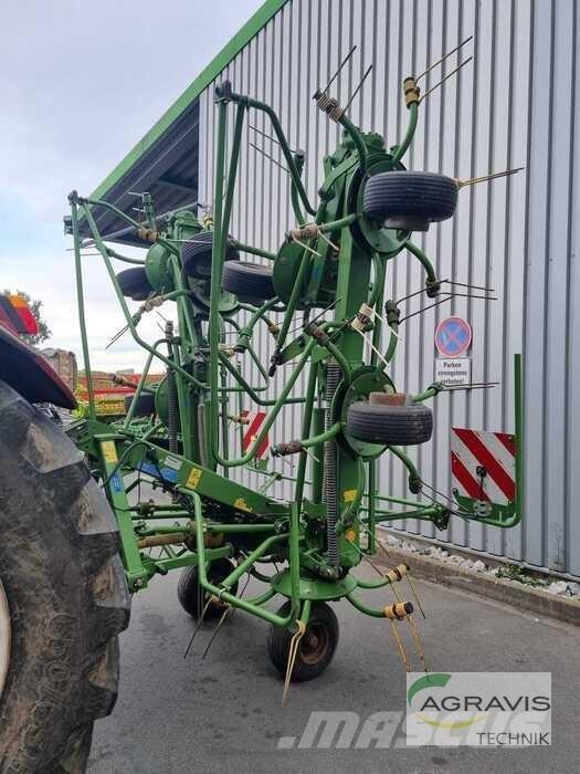 Krone KW 8.82 Rastrillos y henificadores