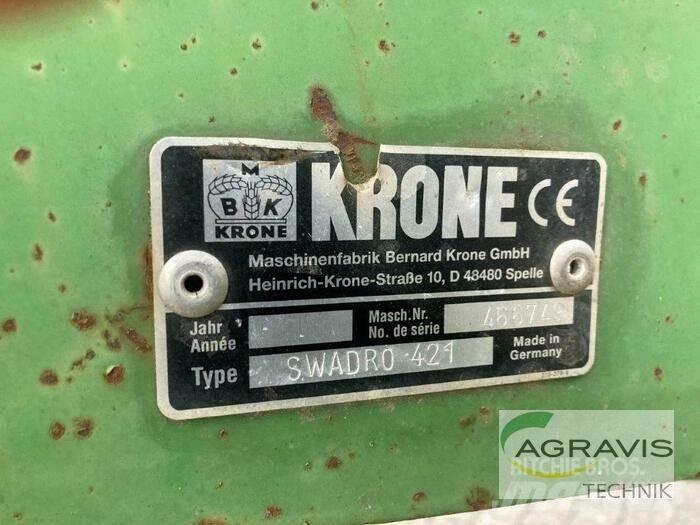 Krone SWADRO 421 Rastrillos y henificadores