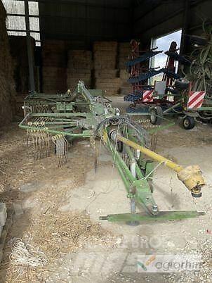 Krone SWADRO 710/26T Rastrillos y henificadores
