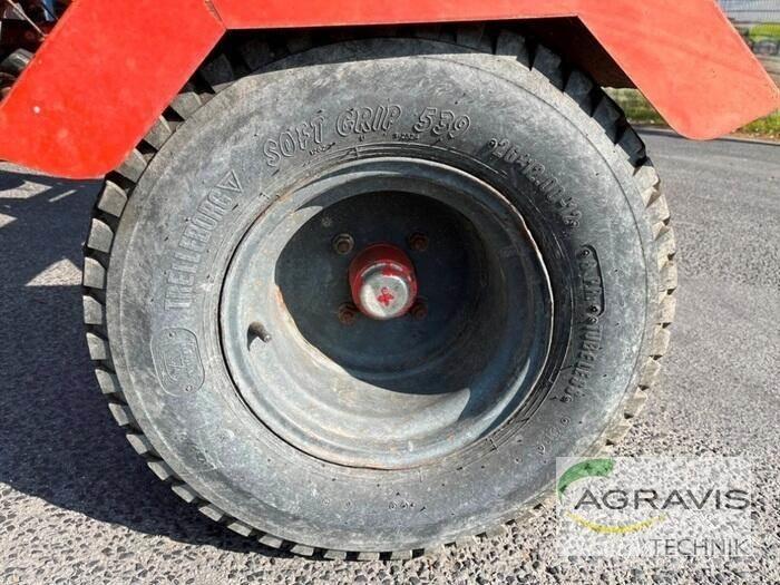 Kuhn GF 10601 TO Rastrillos y henificadores