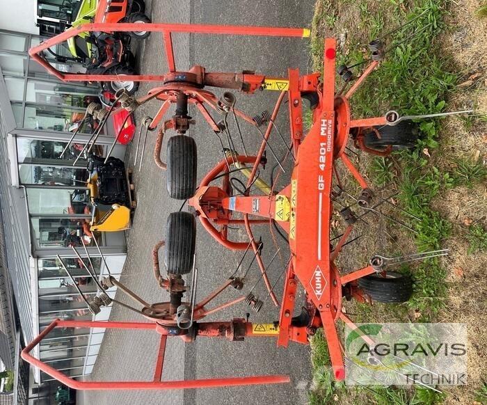 Kuhn GF 4201 MH Rastrillos y henificadores
