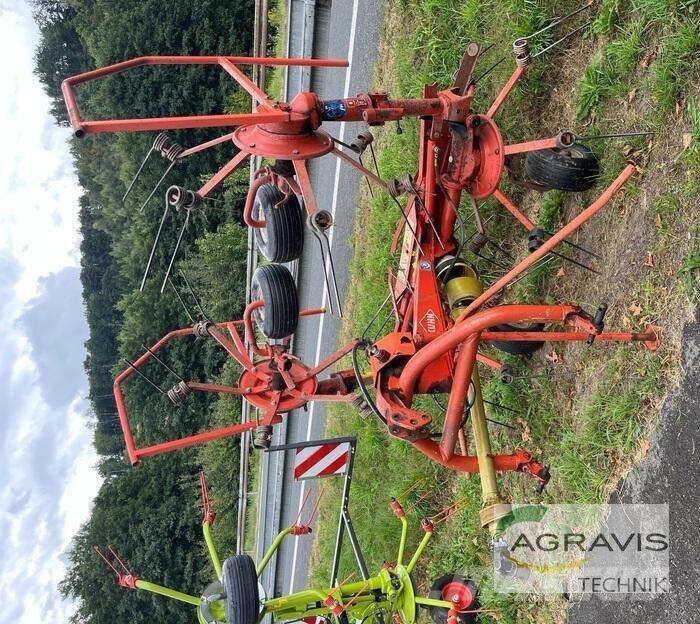 Kuhn GF 4201 MH Rastrillos y henificadores