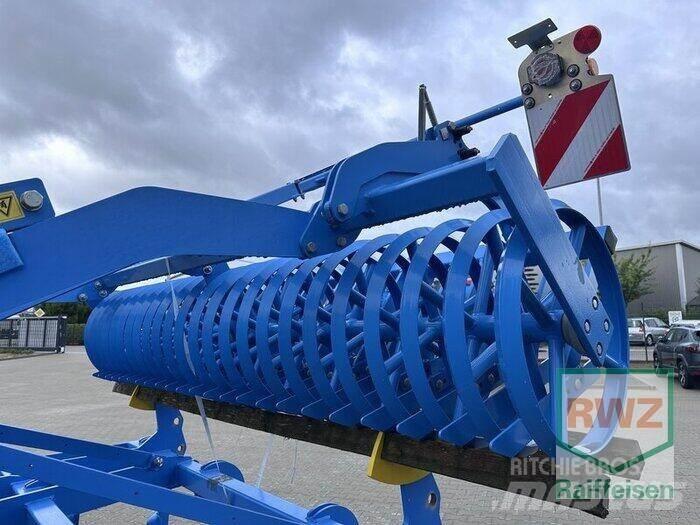 Lemken Karat 10/300 Cultivadores