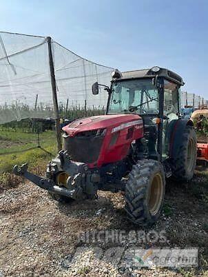 Massey Ferguson 3710 F Tractores