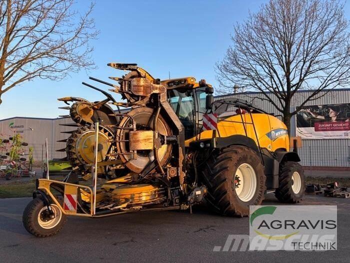 New Holland FR 700 Picadoras de forraje autopropulsadas