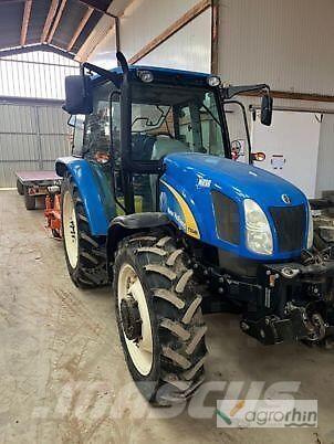 New Holland T5040 Tractores