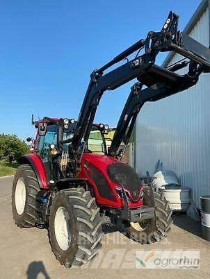 Valtra A115 H4 Tractores