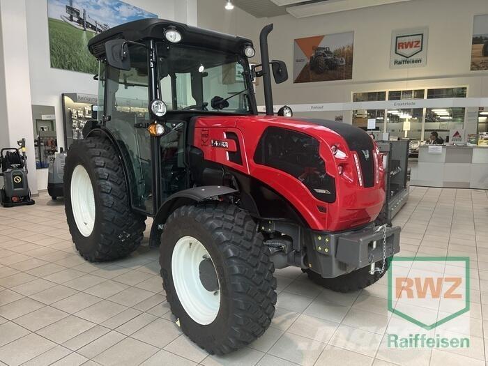 Valtra F105S 2D3 Tractores