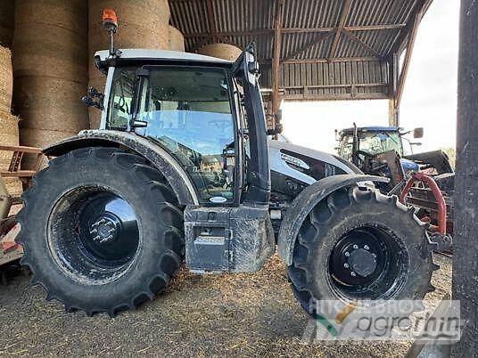 Valtra G125E ACTIVE Tractores