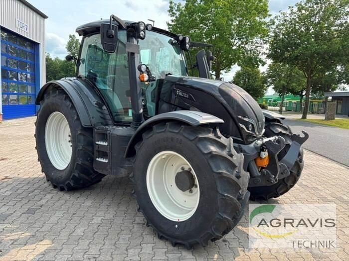 Valtra N 135 D 2B1 Tractores