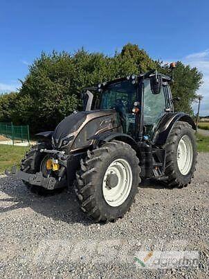 Valtra N135 DIRECT Tractores