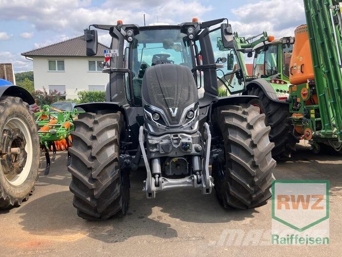 Valtra Q305 Tractores