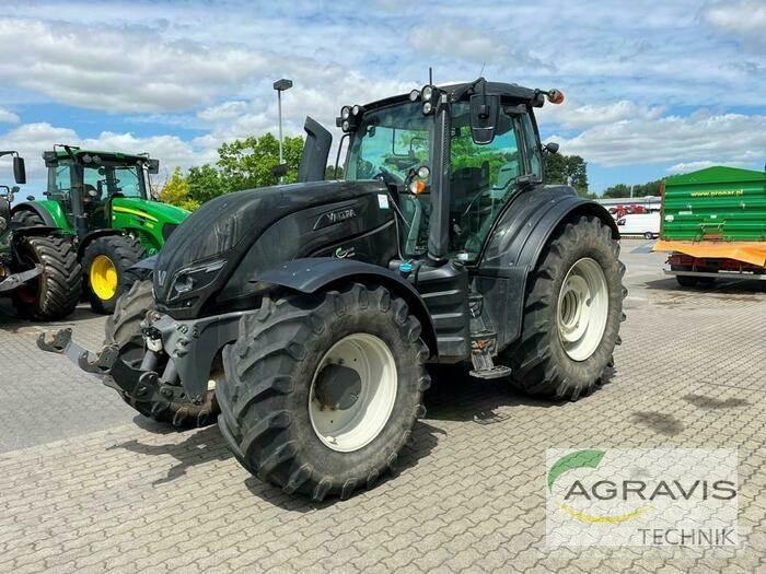 Valtra T 214 D 1B8 Tractores