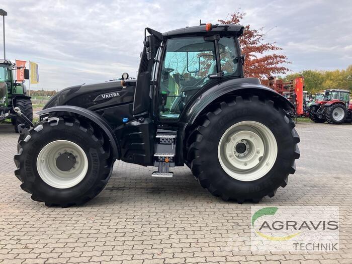 Valtra T 235 D Tractores