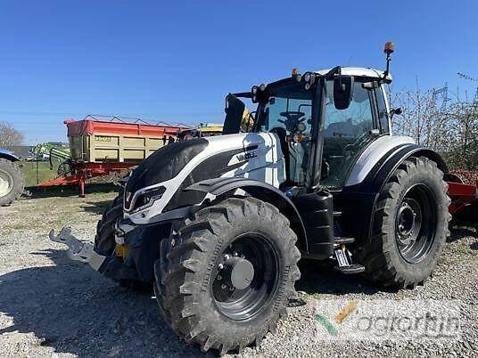 Valtra T215A Tractores