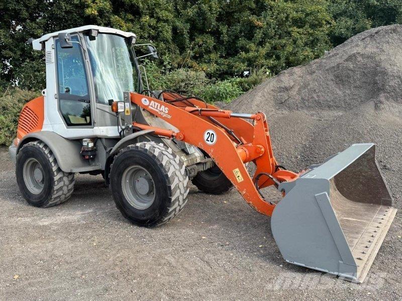 Atlas AR 75 Cargadoras sobre ruedas