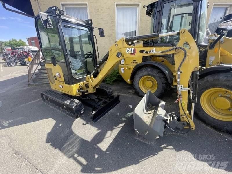 CAT 302CR-05A Mini excavadoras < 7t